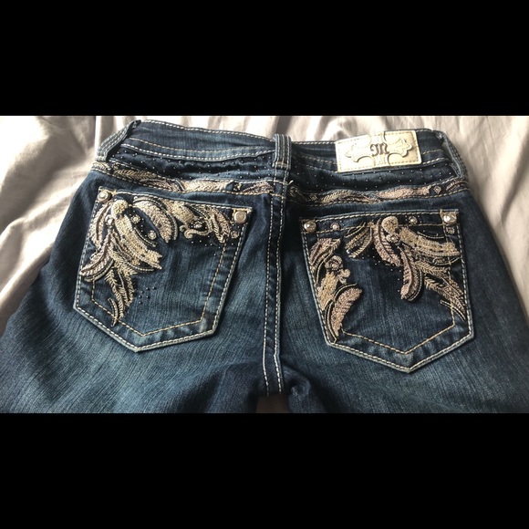 Jeans - Picture 2 of 3